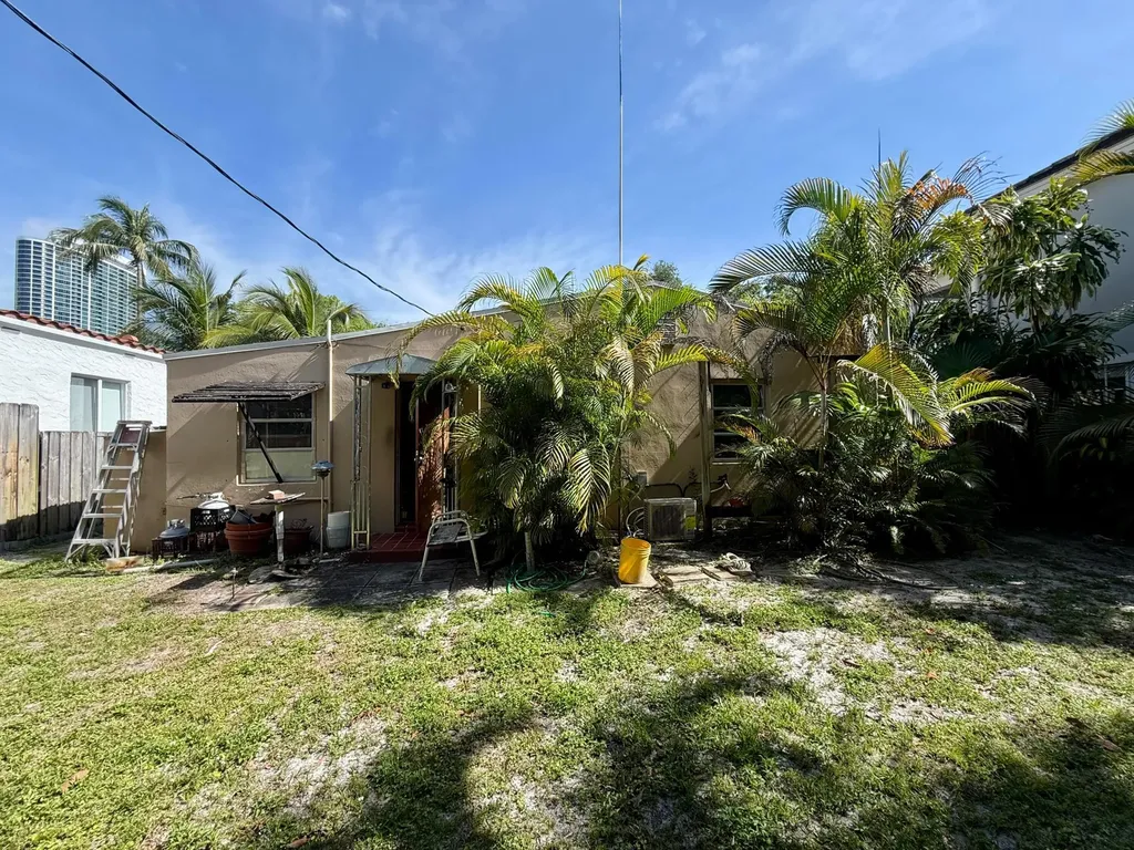 804 SE 5th Court Fort Lauderdale FL 33301