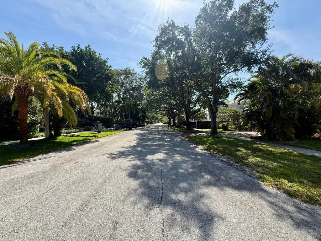 804 SE 5th Court Fort Lauderdale FL 33301