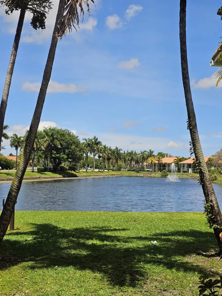 1453 Lake Crystal Drive West Palm Beach FL 33411