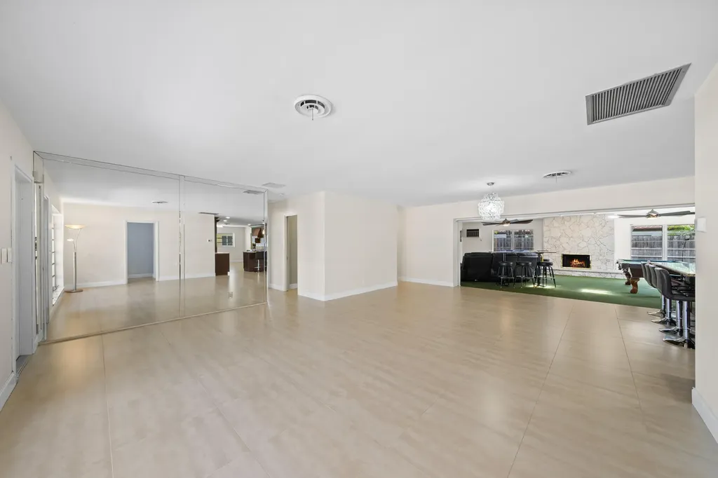 1500 SE 24th Avenue Pompano Beach FL 33062
