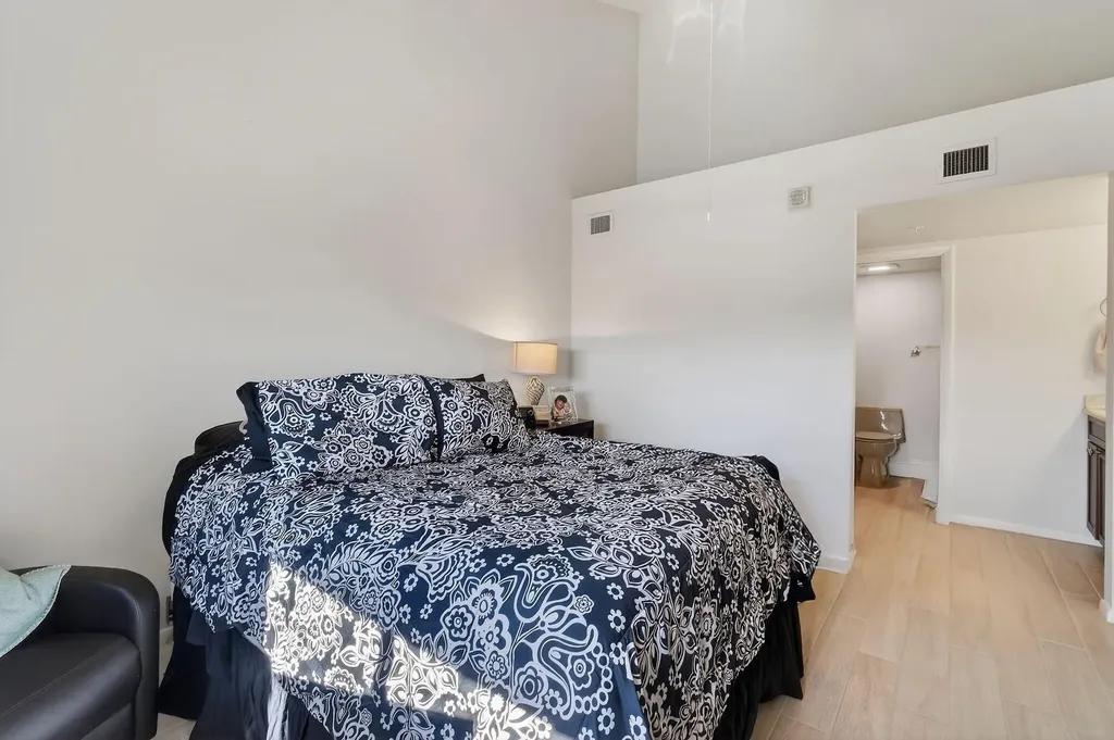 701 Seafarer Circle Jupiter FL 33477