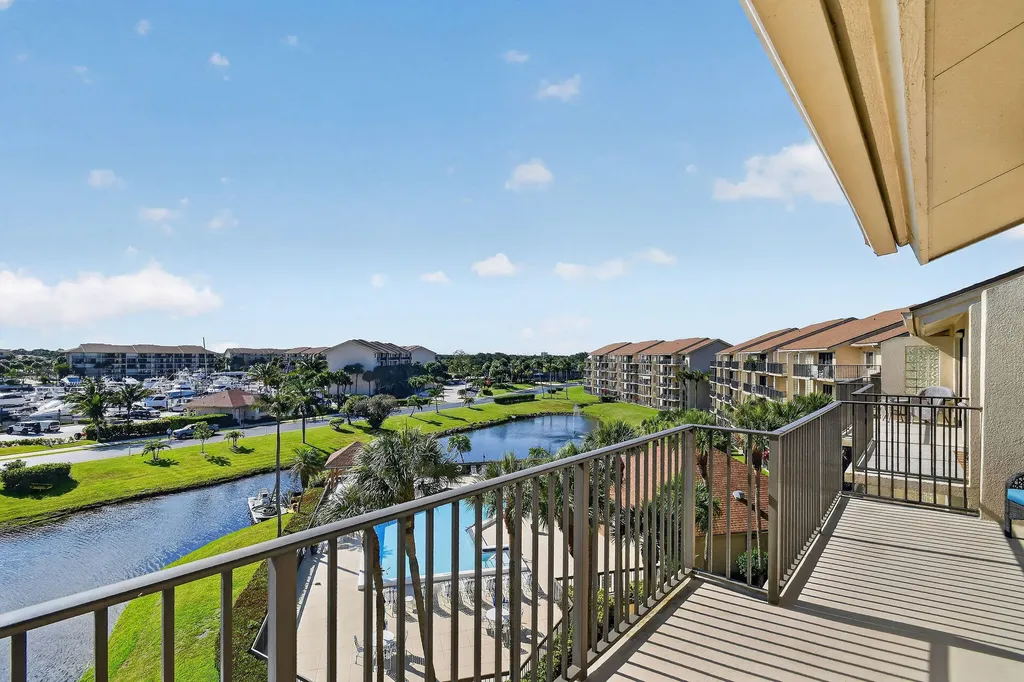 701 Seafarer Circle Jupiter FL 33477