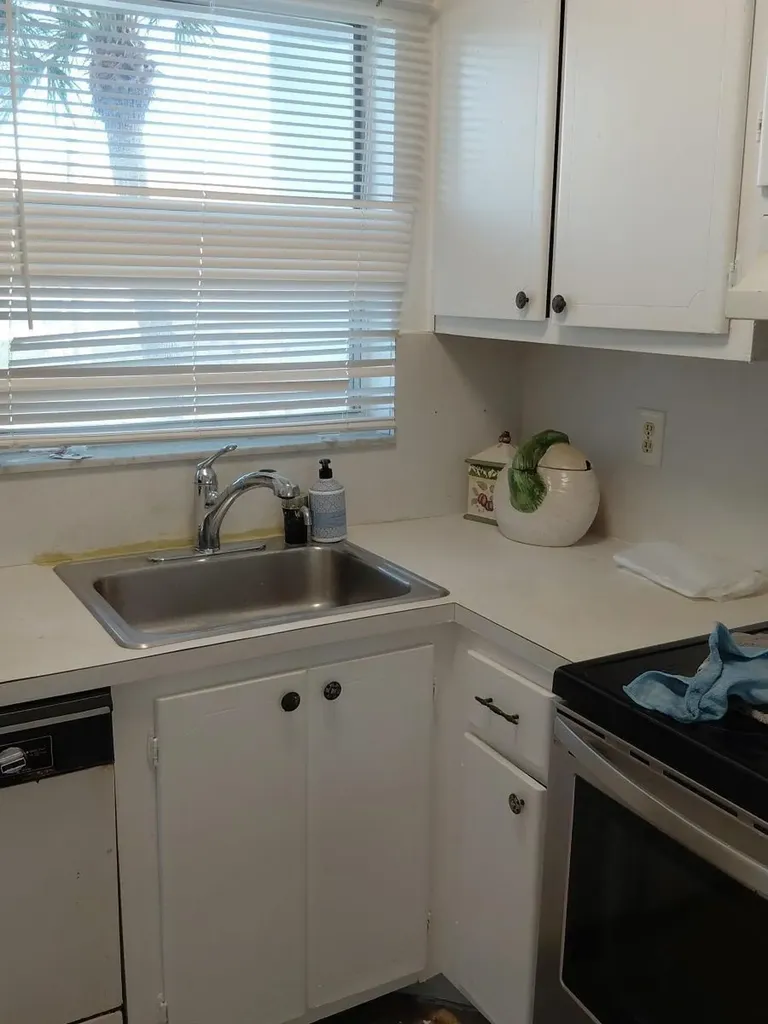 8460 Sunrise Lakes Boulevard Sunrise FL 33322