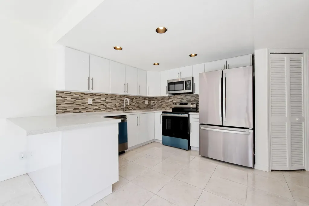 3770 SW 59th Terrace Davie FL 33314