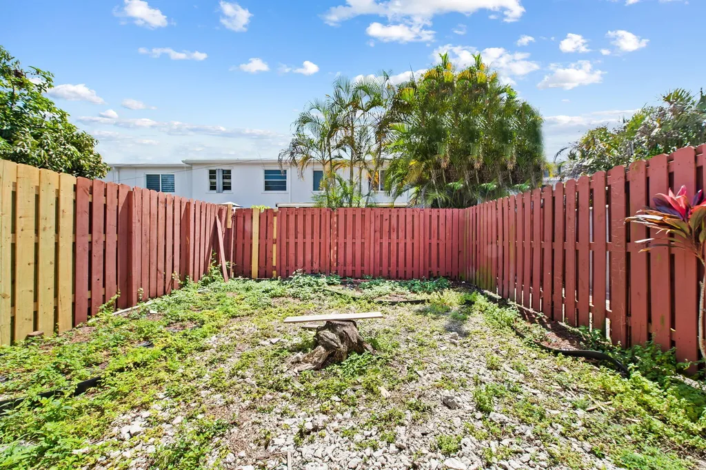 3770 SW 59th Terrace Davie FL 33314