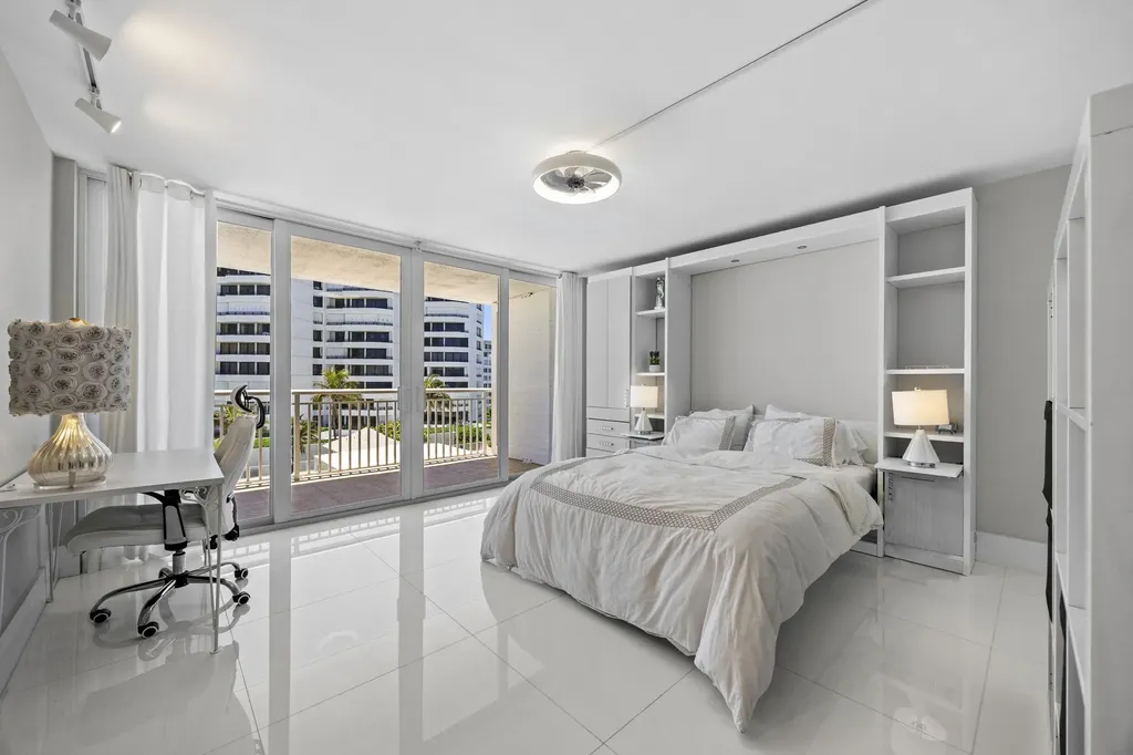 3546 S Ocean Boulevard South Palm Beach FL 33480
