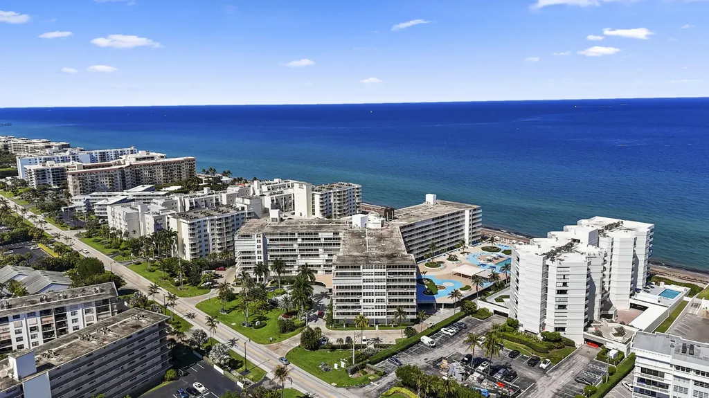 3546 S Ocean Boulevard South Palm Beach FL 33480