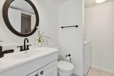 564 Springdale Circle Palm Springs FL 33461