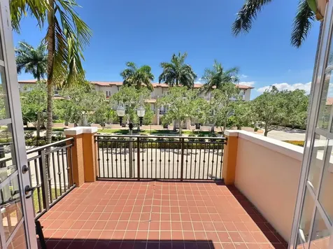 474 SW 147th Avenue Pembroke Pines FL 33027