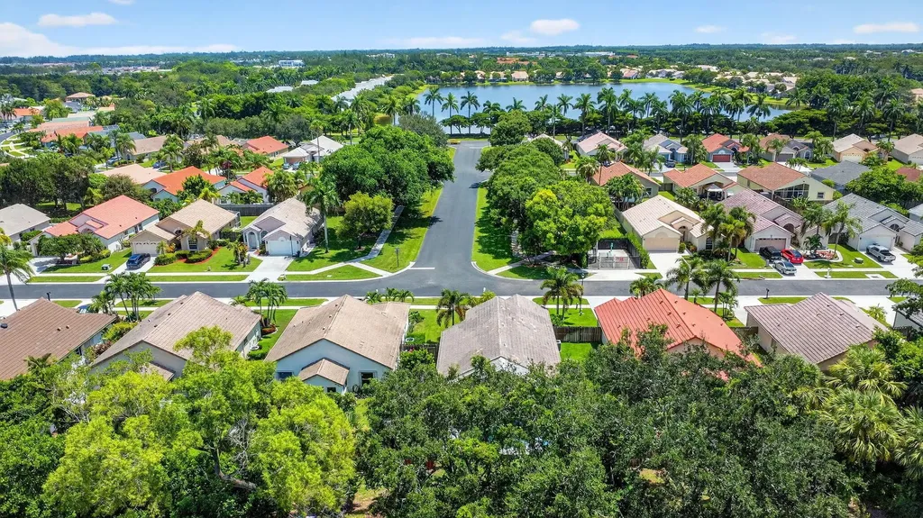 1891 Oak Berry Circle Wellington FL 33414