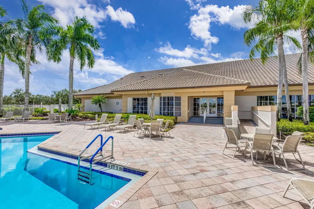 1891 Oak Berry Circle Wellington FL 33414