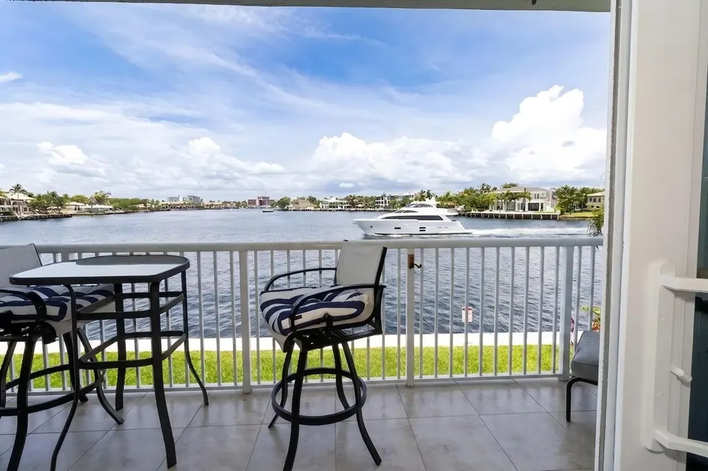 1201 S Riverside Drive Pompano Beach FL 33062