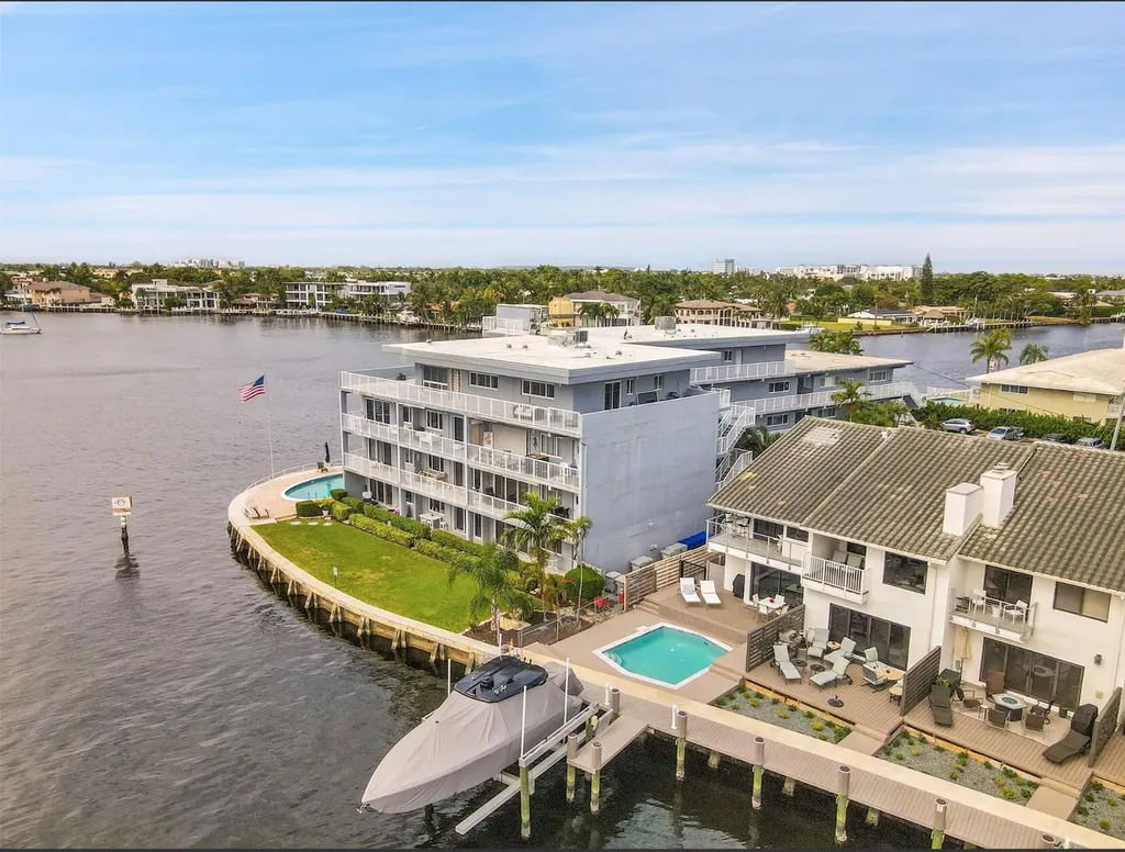 1201 S Riverside Drive Pompano Beach FL 33062