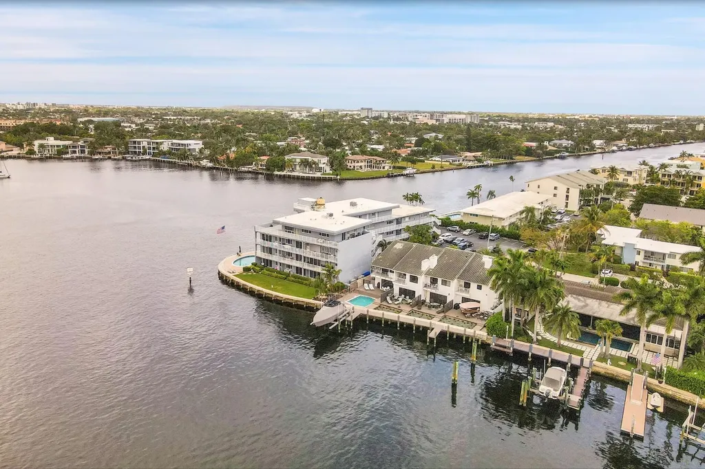 1201 S Riverside Drive Pompano Beach FL 33062