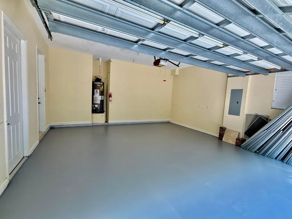 82 Stoney Drive Palm Beach Gardens FL 33410