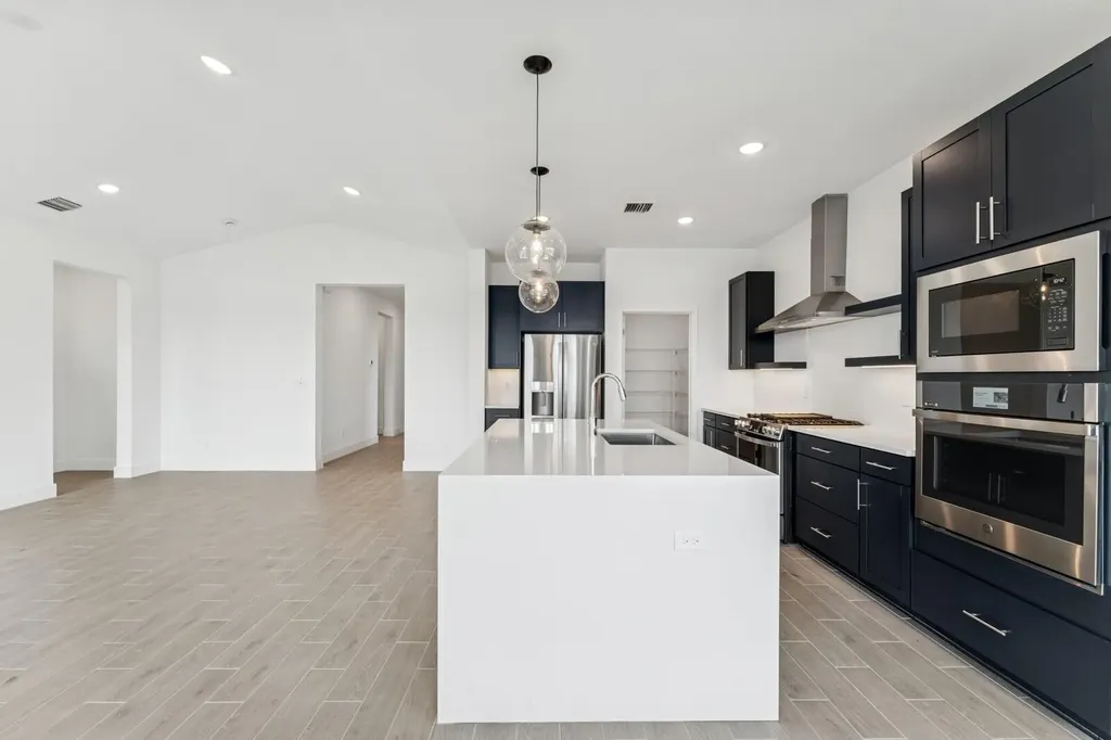 10128 NW Field Flower Trail Port St Lucie FL 34987