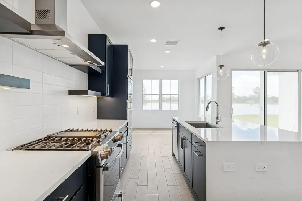 10128 NW Field Flower Trail Port St Lucie FL 34987
