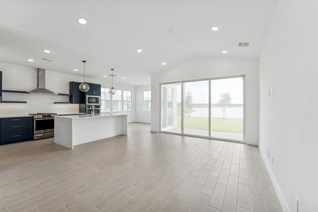 10128 NW Field Flower Trail Port St Lucie FL 34987