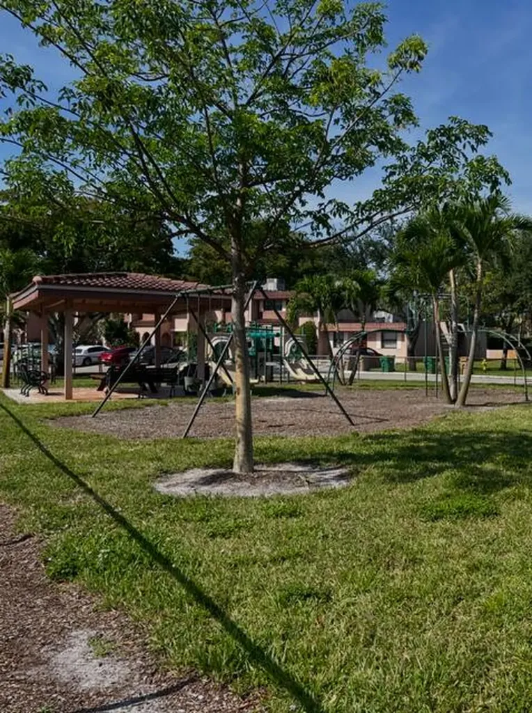 54 N Matador Lane Davie FL 33324