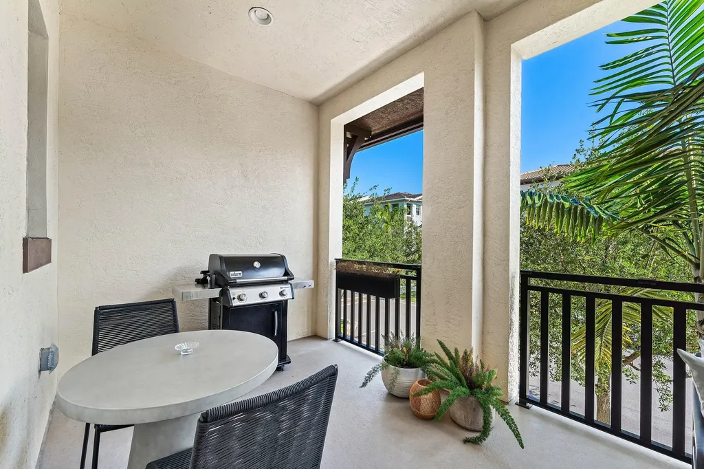 5251 Beckman Terrace Palm Beach Gardens FL 33418