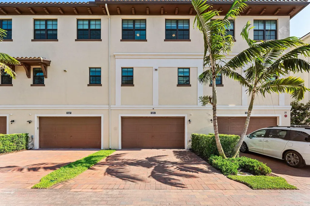 5251 Beckman Terrace Palm Beach Gardens FL 33418
