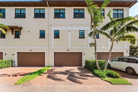 5251 Beckman Terrace Palm Beach Gardens FL 33418