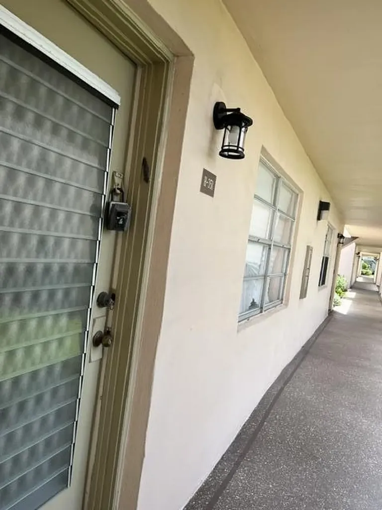 351 Capri H Delray Beach FL 33484