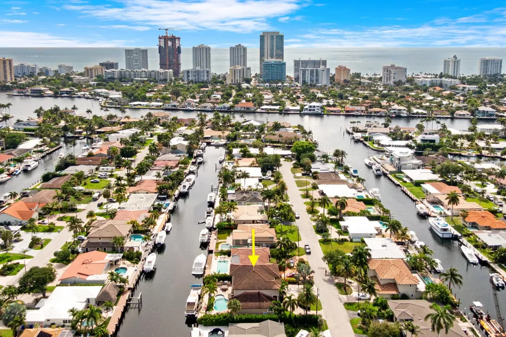 2461 SE 10th Street Pompano Beach FL 33062