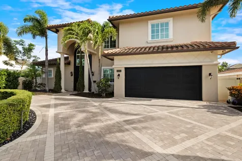 2461 SE 10th Street Pompano Beach FL 33062