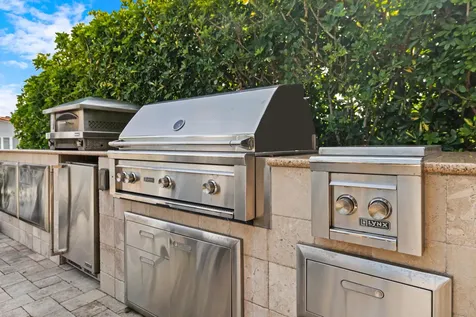 2461 SE 10th Street Pompano Beach FL 33062
