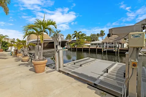 2461 SE 10th Street Pompano Beach FL 33062