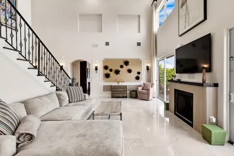 2461 SE 10th Street Pompano Beach FL 33062