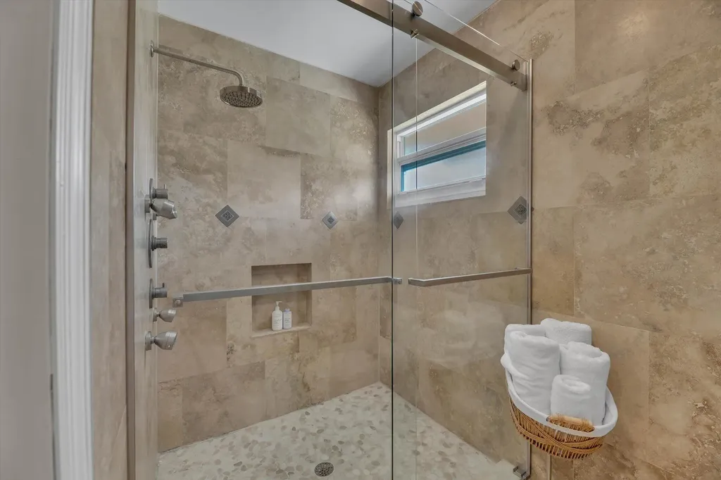 621 SW 98th Terrace Pembroke Pines FL 33025