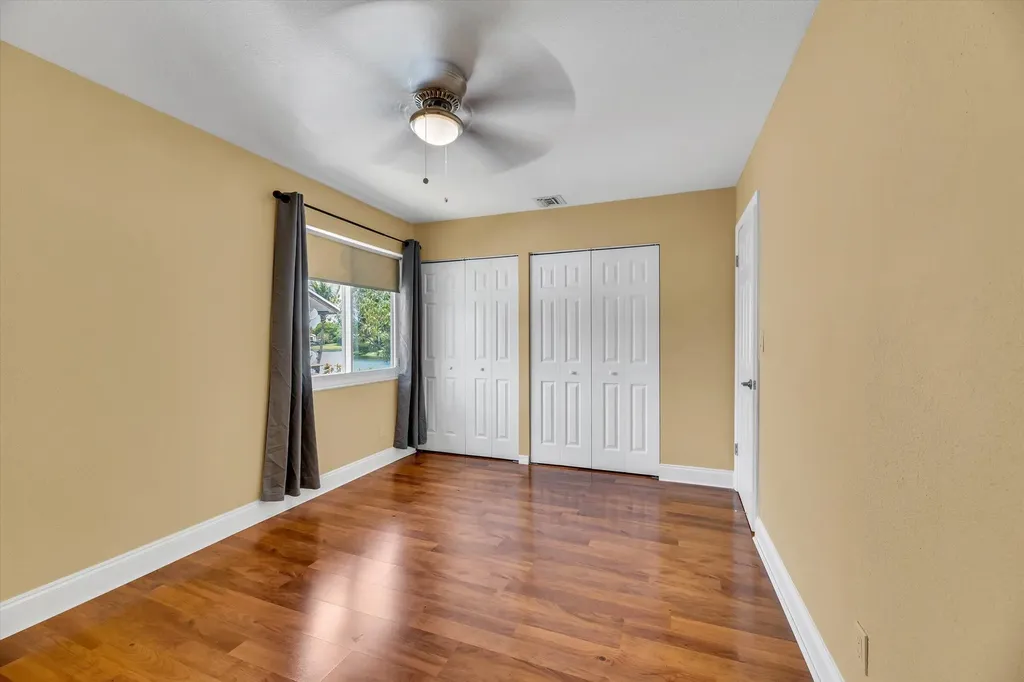 621 SW 98th Terrace Pembroke Pines FL 33025
