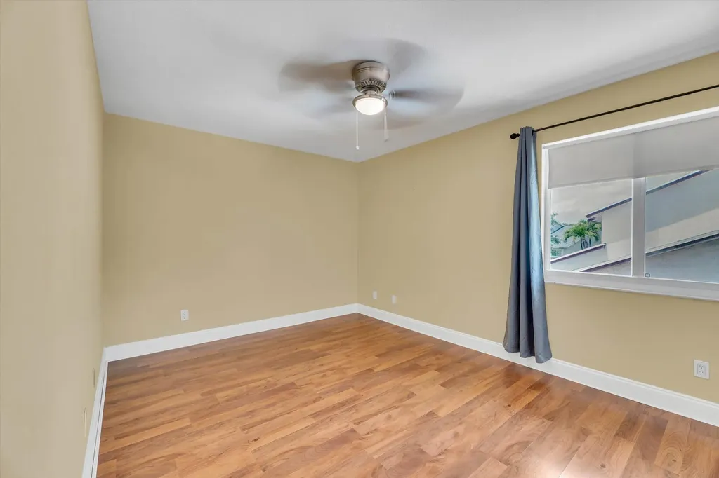 621 SW 98th Terrace Pembroke Pines FL 33025