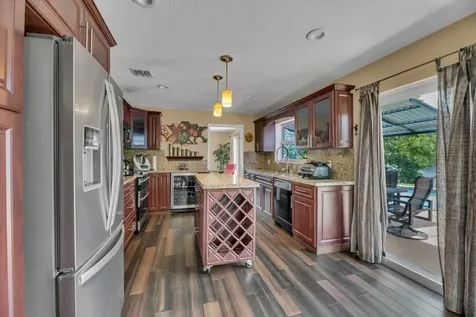 621 SW 98th Terrace Pembroke Pines FL 33025
