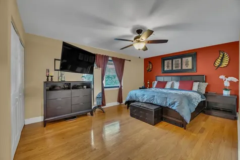 621 SW 98th Terrace Pembroke Pines FL 33025