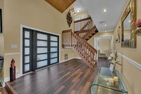 621 SW 98th Terrace Pembroke Pines FL 33025