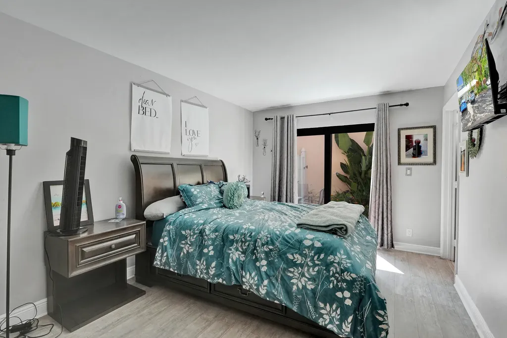 1455 Holly Heights Drive Fort Lauderdale FL 33304