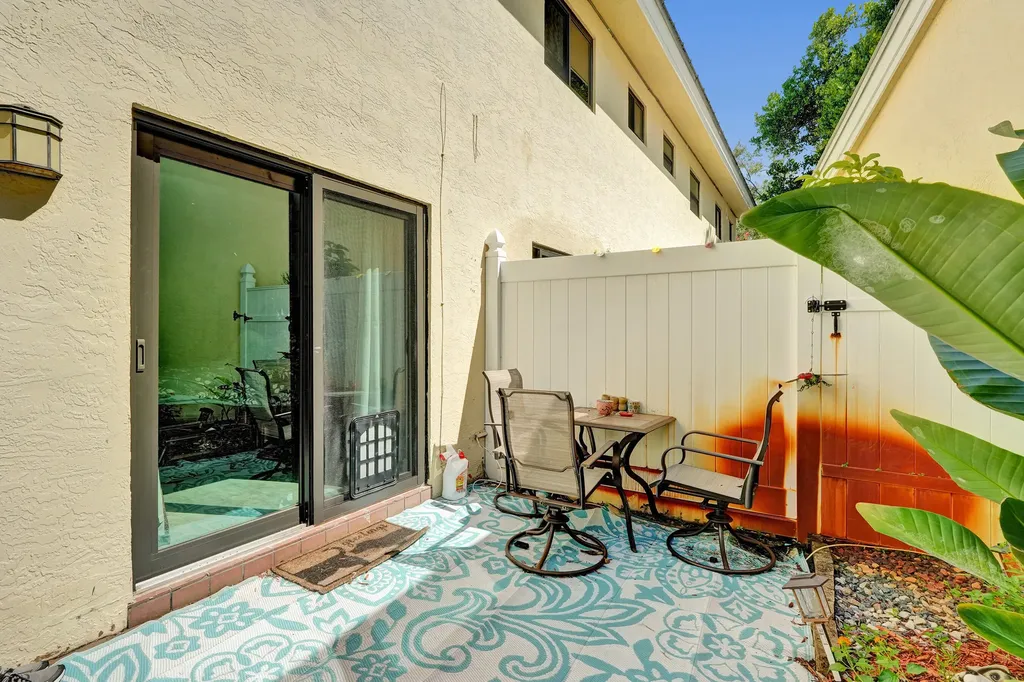 1455 Holly Heights Drive Fort Lauderdale FL 33304