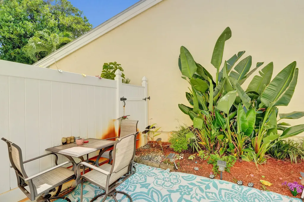 1455 Holly Heights Drive Fort Lauderdale FL 33304
