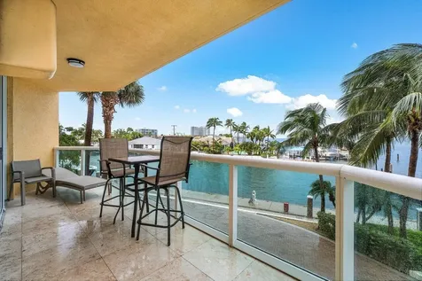 2650 Lake Shore Drive Riviera Beach FL 33404