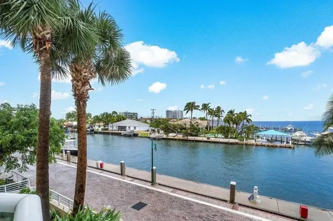 2650 Lake Shore Drive Riviera Beach FL 33404