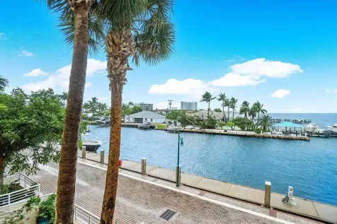 2650 Lake Shore Drive Riviera Beach FL 33404