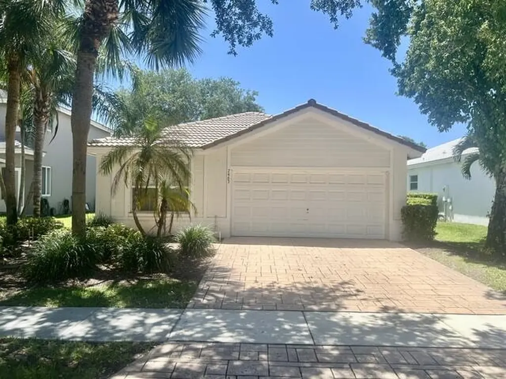 7463 NW 70th Avenue Parkland FL 33067