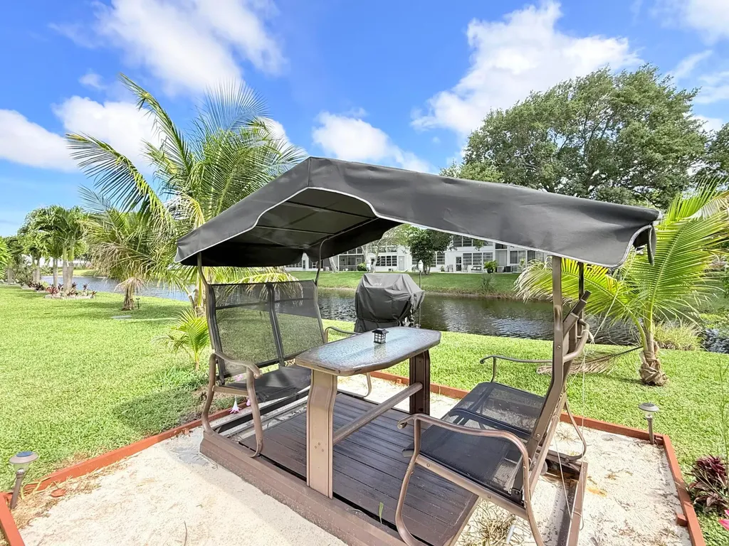 165 Tilford H Deerfield Beach FL 33442