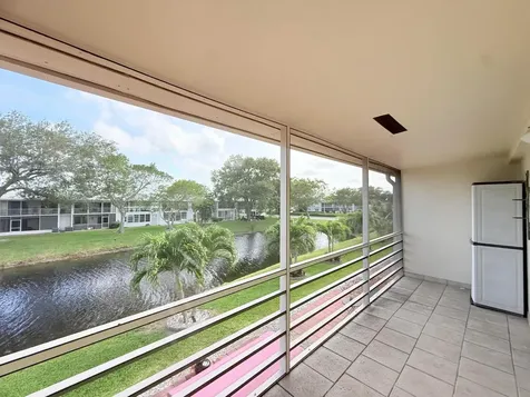 165 Tilford H Deerfield Beach FL 33442