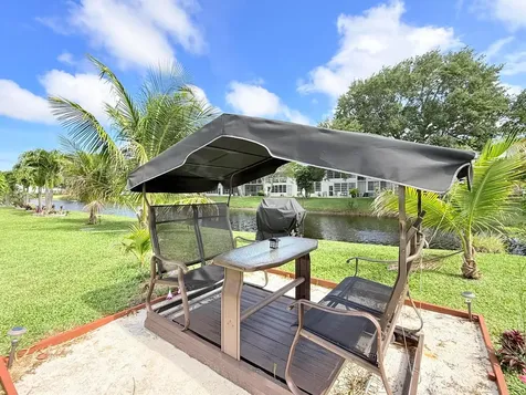 165 Tilford H Deerfield Beach FL 33442