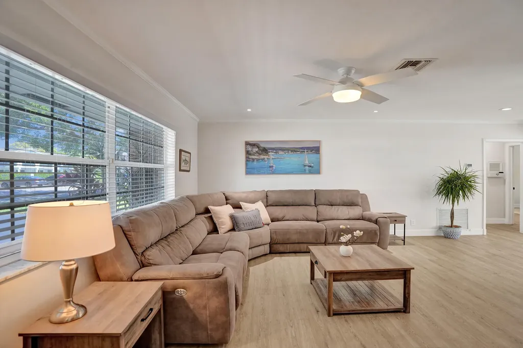 3930 NE 21st Avenue Fort Lauderdale FL 33308