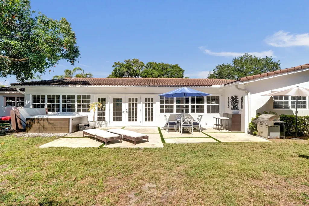 3930 NE 21st Avenue Fort Lauderdale FL 33308